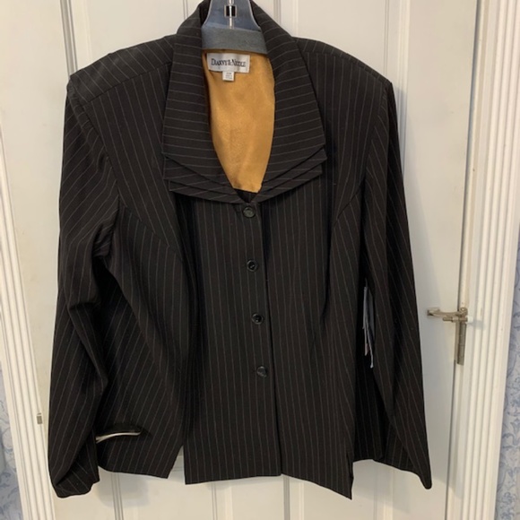 Danny & Nicole Other - Black pin stripe pant suit